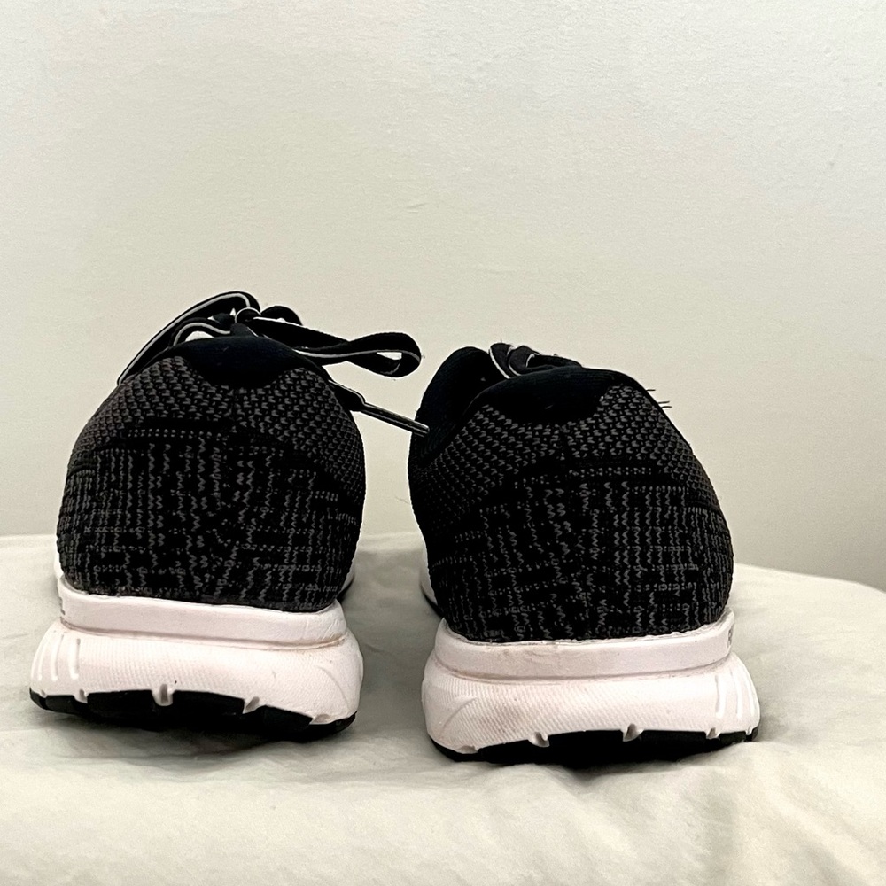 Brooks Running Sneaker - Picture 5 of 6